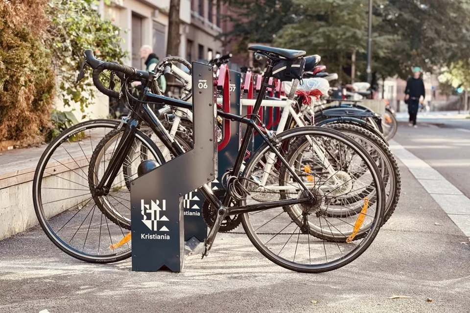 Trygge Sykkelparkeringer Foto Baia Mobility